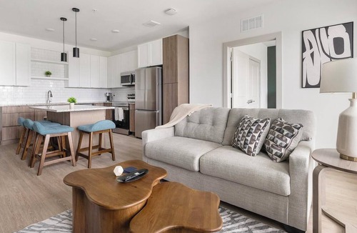 Highpoint Apartment | Landing | Beautiful 2BD, Pool, Game Room