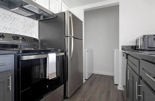 Winston - Salem Apartment | Landing | Modern 2BD, Pool, Gym