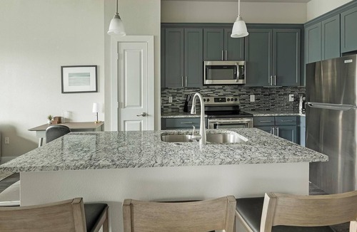Nassau Bay Apartment | Landing | Stunning 1BD, Clubhouse, Pool