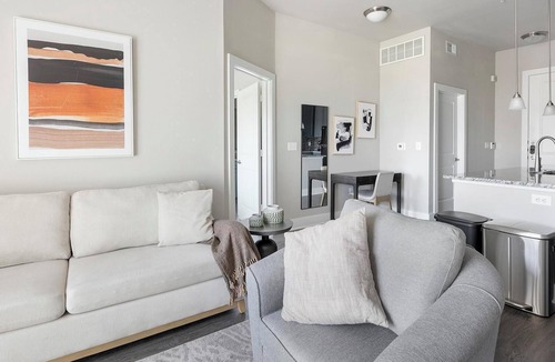 Nassau Bay Apartment | Landing | Stylish 1BD, Clubhouse, Yoga Studio