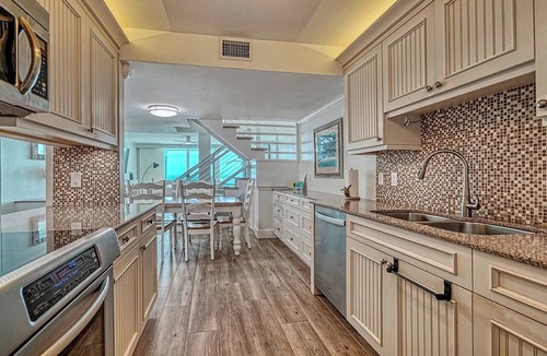 Longboat Key Apartment | LaPlaya 205D! Spectacular views!