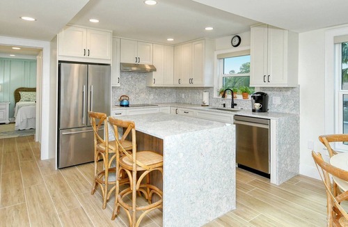 Longboat Key Condo | LaPlaya 206C-Gorgeous vistas of the Gulf!