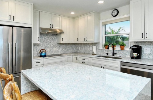Longboat Key Condo | LaPlaya 206C-Gorgeous vistas of the Gulf!
