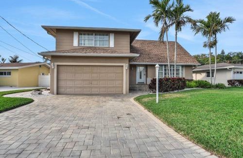 Harbor Hills House | Largo Paradise