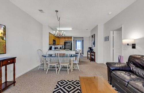 Red Hill Condo | Legends Golf Condo Steps From Ailsa Pub & Pool