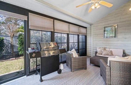 Little River Condo | Little River-Condo-Sleeps 10 by Hostique