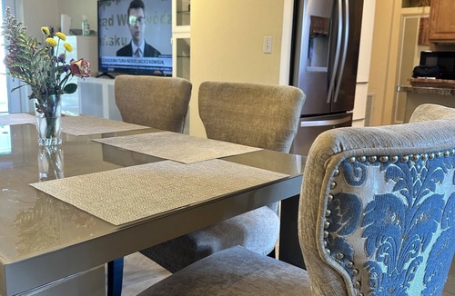 Gulf Gate Estates House | Location! 10 minutes drive to Siesta Beach