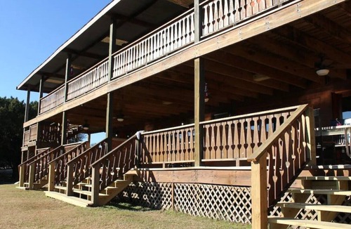 Canyon Lake Cabin | Lodge Suite Downstairs W/ Deck - 104