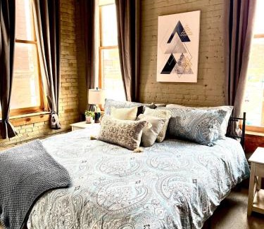 Canal Park Apartment | Loft on Lake Ave
