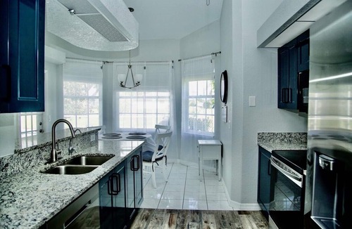 Broadmoor House | Lovely pool house with canal view!