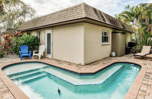 Siesta Key House | Lulu's Crescent Cottage #2