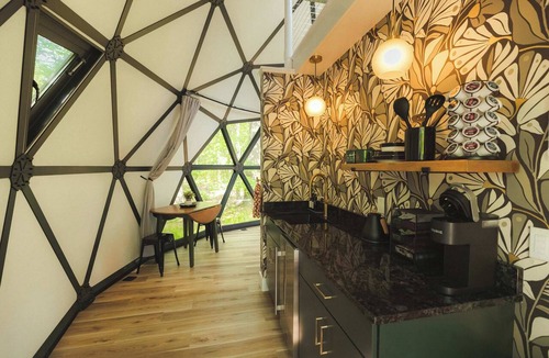 Freeport Cabin | Luna dome w/sky loft, kitchen, & full bath - 09
