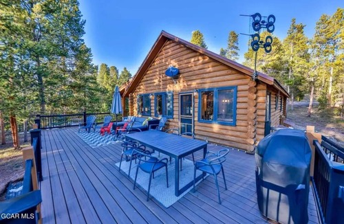 Sunset Ridge Cabin | Luxury Family Cabin in the Woodsnn