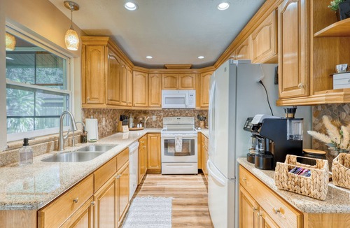 Alta Vista House | Luxury Family Home Near Downtown & Siesta Key Beach