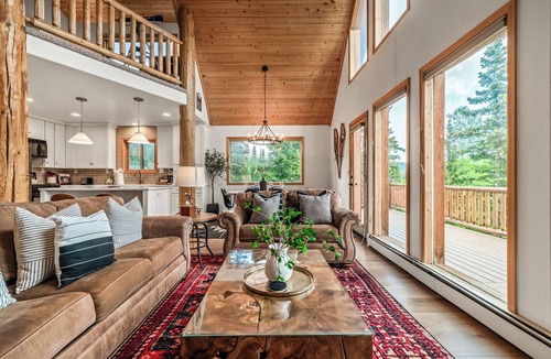 Alma Cabin | Luxury Home w/Hot Tub and Epic Views less than 21 mi to Breck - Placer Valley Vista