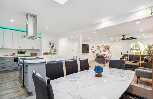 Sun Bay South House | Luxury, Resort-style 4bedrooms/2.5bathrooms House! with a Large Pool.