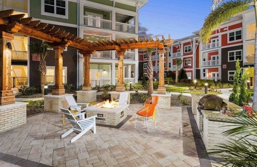 Sun Bay South Apartment | Luxury Stay in the Bay