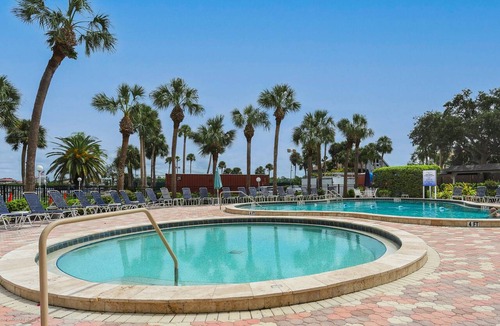 Siesta Key Condo | Luxury Waterfront Condo w/Lanai & Bay Views | Close to Beach & Steps to Heated Pools