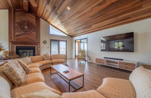 Caine Woods House | Luxury Waterfront Villa Dock Game Room Sunset Views
