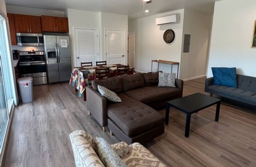 Manoa House | Manoa Cottage with Patios and Decks