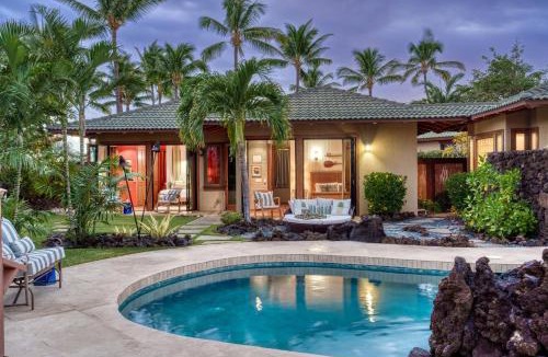 Kamuela House | Mauna Lani Luxury Retreat with Private Beach Club, Heated Pool and Spa, Gazebo, Volcano Views, Golf Cart and E-Bikes for Island Adventures