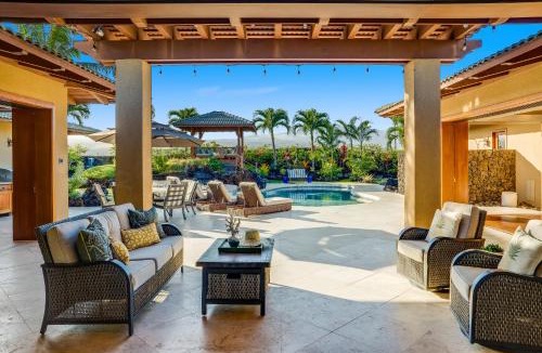 Kamuela House | Mauna Lani Luxury Retreat with Private Beach Club, Heated Pool and Spa, Gazebo, Volcano Views, Golf Cart and E-Bikes for Island Adventures