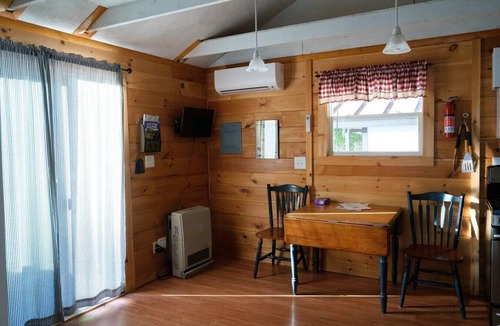 Sebago Cabin | Minnow Cottage on the Stunning West Shore of Sebago Lake