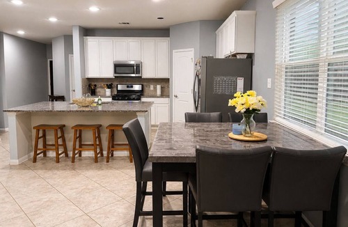 Baytown House | Modern 3BR Baytown Home Near I-10, 20min from Downtown Houston