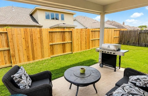Baytown House | Modern 3BR Baytown Home Near I-10, 20min from Downtown Houston