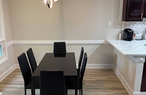 Terry Sanford House | Modern 5-Bed Home + Pool Table Fun