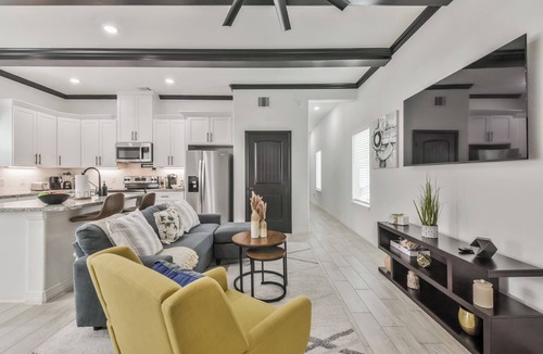 Northside Condo | Modern Cozy 3-BR Condo: Minutes from Downtown/Medical Center