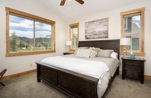 Winter Park House | Modern Mountain Cabin with Hot-Tub in Fraser, Colotado
