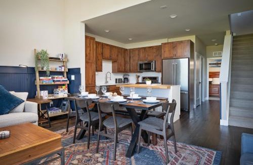 Rendezvous House | Mountain Cabin 17 I Private Hot Tub I Great Views I Activity Program