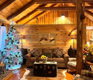 Tellico Plains House | Mountain Retreat