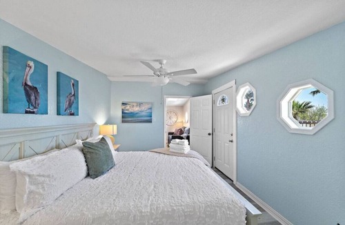 San Leon House | Multi-family Property with Private Pool, Large Yard and Steps From the Bay