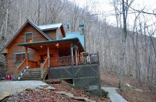 Topton House | Nantahala Riverside Cabin cabin