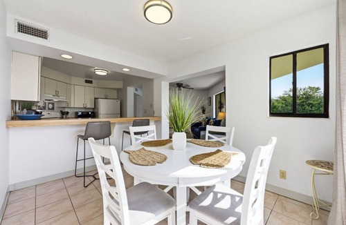 Tierra Verde Condo | Nature Lover’s Paradise: 2BR/2BA Bayfront Retreat 🌿