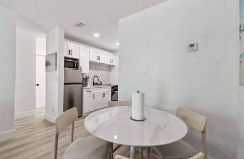 Treasure Island Apartment | Near Johns Pass 1 Block From Gulf Shores Treasure Island