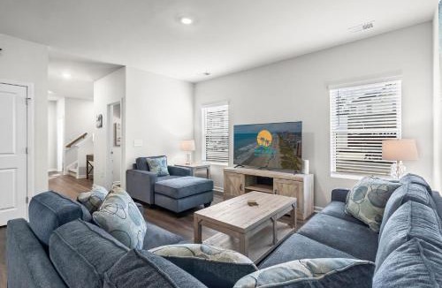 Little River House | New 3BR Townhouse Near NMB Sports Complex