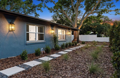 Ballast Point House | NEW! Luxury Home- Eternity Wellness Retreat: Jacuzzi, Sauna, Cold Plunge