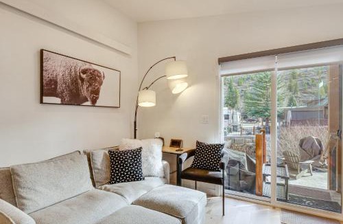 Breckenridge House | New Luxury Modern Riverside Scandinavian Cabin