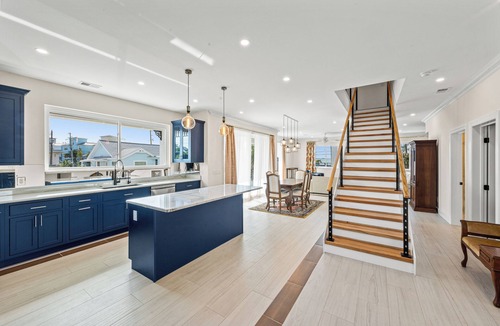 Treasure Island Villa | New Luxury Villa on Sunset Beach, Roof Top Spa, Gulf Views, Outdoor Kitchen