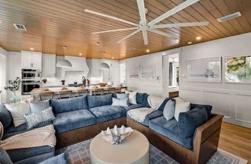 Siesta Key House | New - Private Beach Access/Zip Line & Waterslide