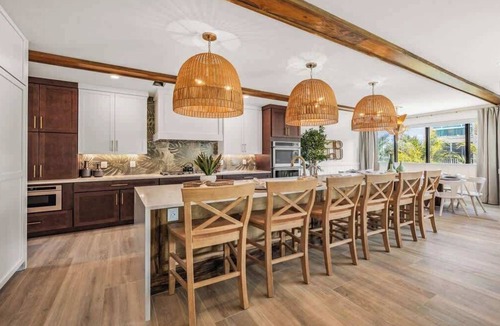 Siesta Key House | New - Private Beach Access - Pool Bar/Volleyball