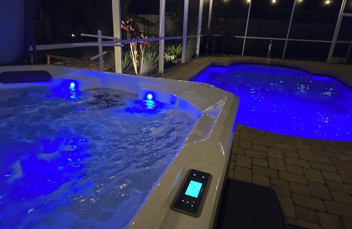 Harbor Hills House | NEW- Sharkie's Getaway