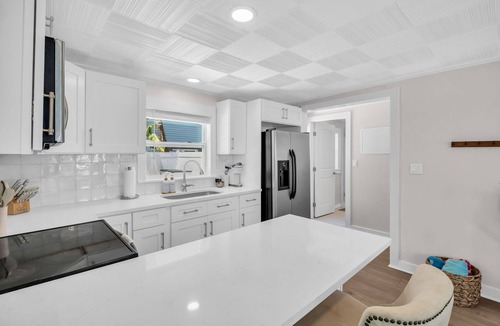 Indian Rocks Beach House | New Sweet Beach Nook Hot Tub Ocean Vibes