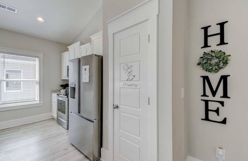 Little River House | New Tucked Away Quiet Beach Haven