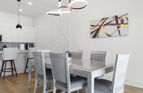Tampa Villa | NEW! Two Immaculate Townhomes by Ray-J & Steinbrenner Field. "Casa Doble"