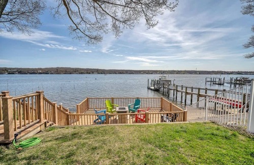 Niantic House | Niantic Cove Waterfront Escape: Relax & Unwind