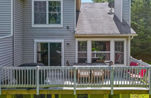 Tannersville House | Northridge 343